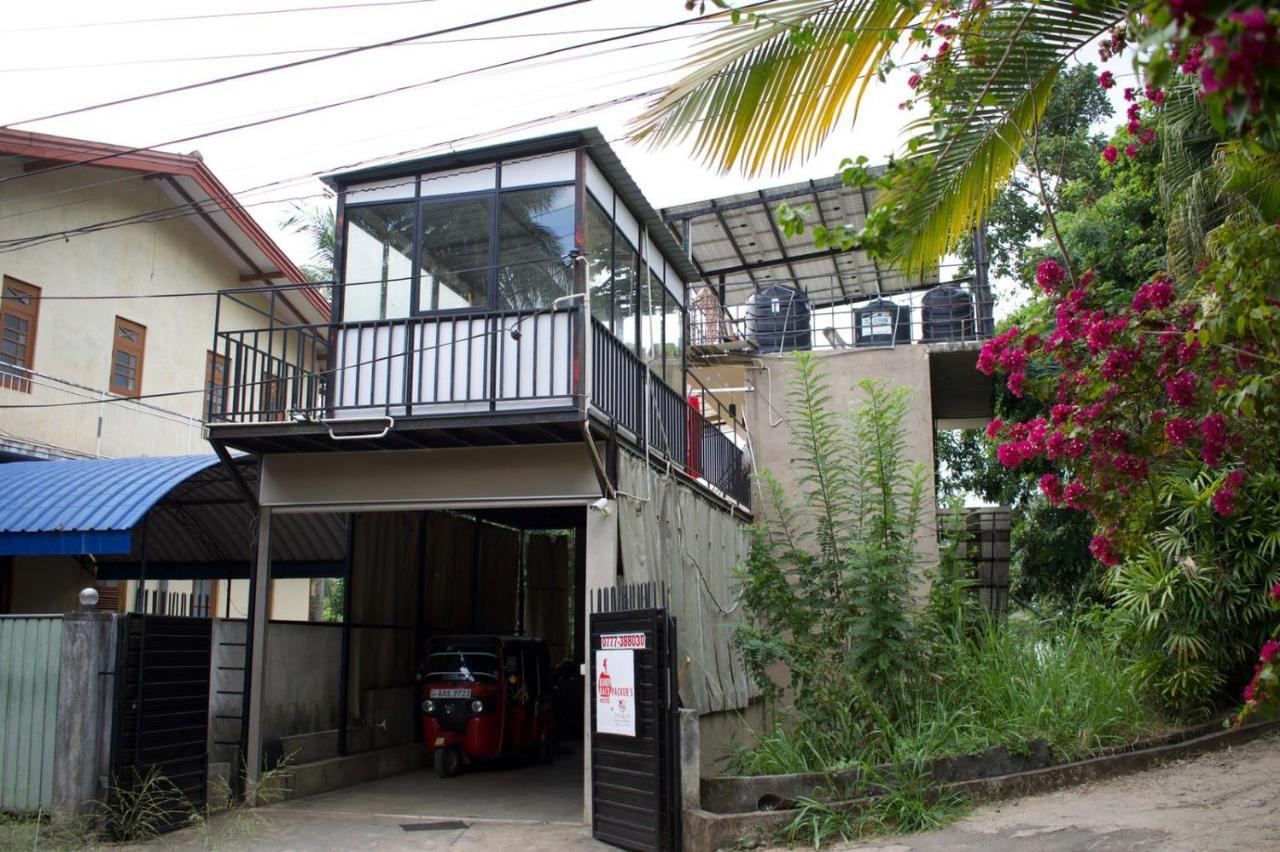 Kandy Backpackers Hostel Bagian luar foto
